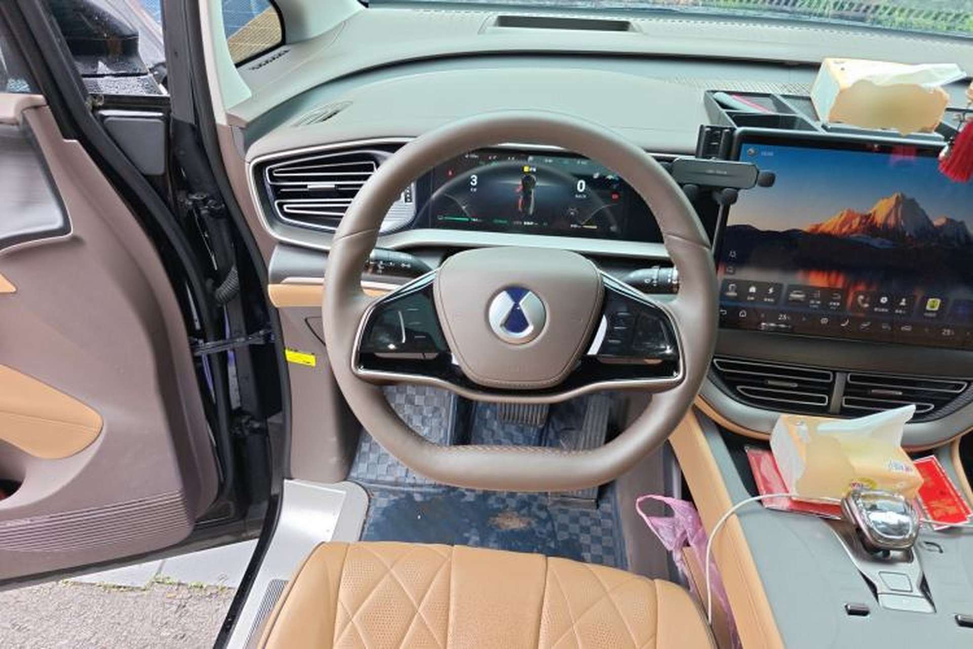 Used Denza D9 2022 DM-i 970 Four-Wheel Drive Prestige Model Steering Wheel