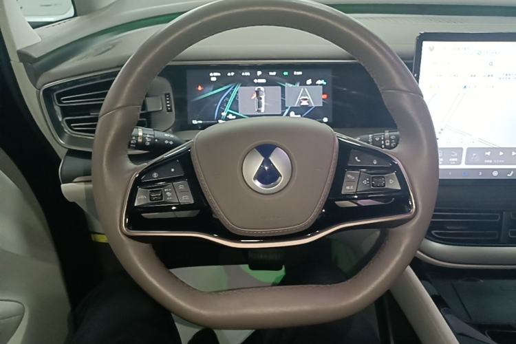 Used Denza D9 2022 DM-i 970 Four-Wheel Drive Flagship Model Steering Wheel