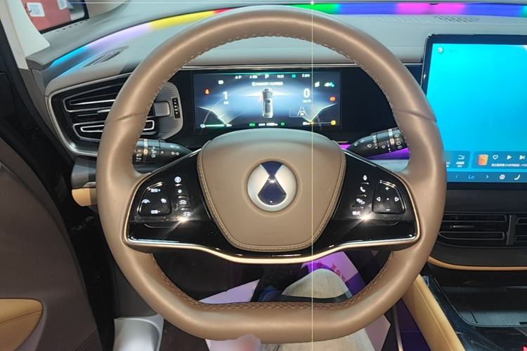 Used Denza D9 2022 DM-i 970 Four-Wheel Drive Prestige Model Steering Wheel