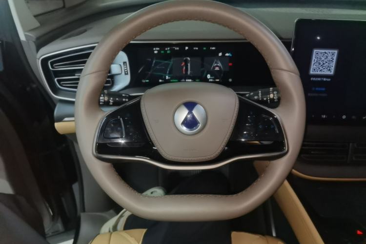 Used Denza D9 2022 DM-i 970 Four-Wheel Drive Prestige Model Steering Wheel