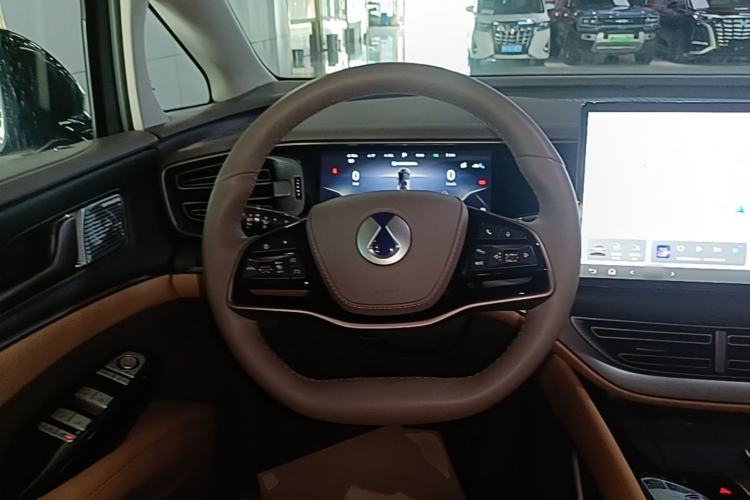 Used Denza D9 2022 DM-i 970 Four-Wheel Drive Prestige Model Steering Wheel