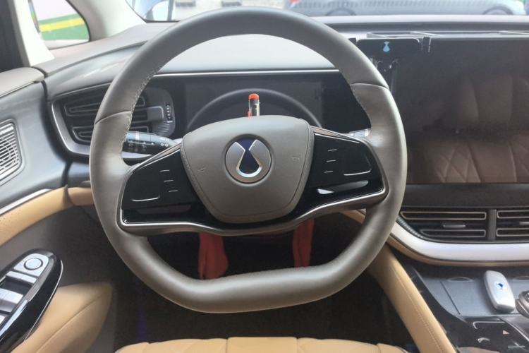 Used Denza D9 2022 DM-i 970 Four-Wheel Drive Flagship Model Steering Wheel