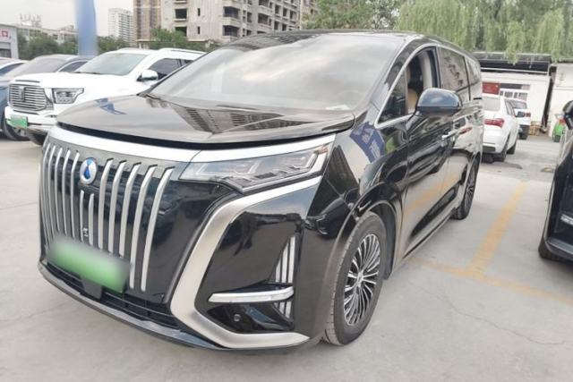 Denza D9 2022 EV 600 Four-Wheel Drive Flagship Model مستعملة