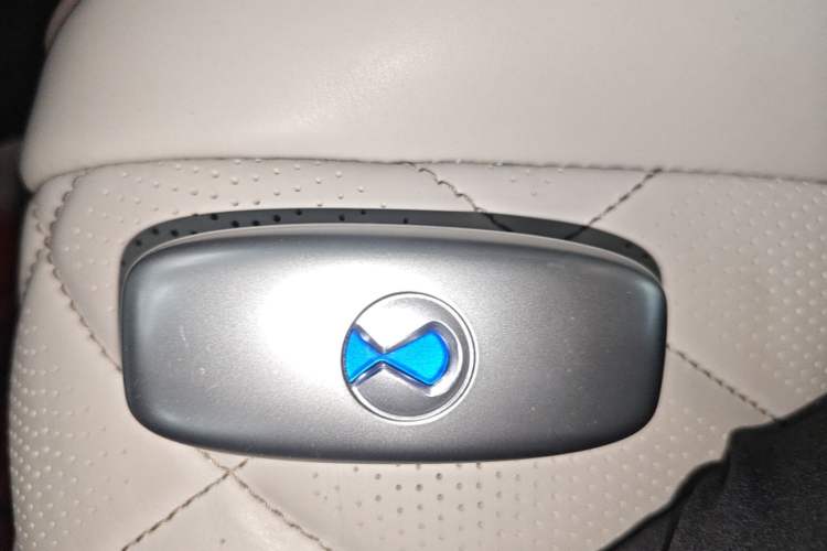 Used Denza D9 2022 DM-i 1040 Prestige Model Vehicle Key