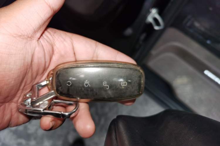 Used Denza D9 2022 DM-i 970 Four-Wheel Drive Prestige Model Vehicle Key
