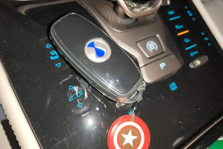 Used Denza D9 2022 DM-i 970 Four-Wheel Drive Flagship Model Vehicle Key