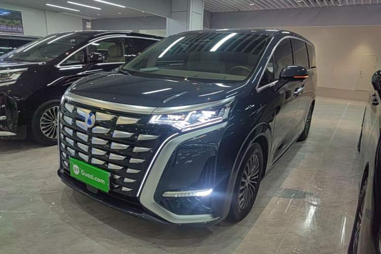 Used Denza D9 2022 DM-i 970 Four-Wheel Drive Flagship Model Guazi used car, China used car export, Used car for sale, Used Denza cars, Cheapest cars for sale
