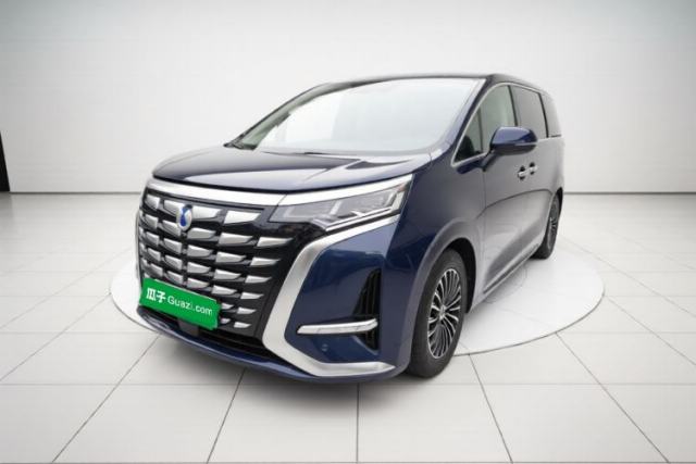 Used Denza D9 2022 DM-i 1040 Prestige Model