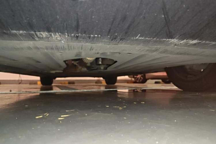 Used Denza D9 2022 DM-i 970 Four-Wheel Drive Prestige Model Chassis Front