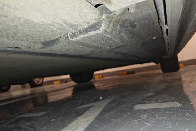 Used Denza D9 2022 DM-i 970 Four-Wheel Drive Prestige Model Chassis Front Left