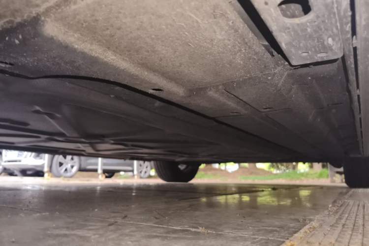 Used Denza D9 2022 DM-i 970 Four-Wheel Drive Flagship Model Chassis Front Left