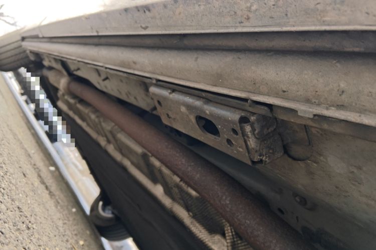 Used Denza D9 2022 DM-i 970 Four-Wheel Drive Flagship Model Chassis Front Right