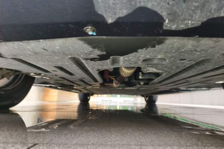 Used Denza D9 2022 DM-i 970 Four-Wheel Drive Flagship Model Chassis Front