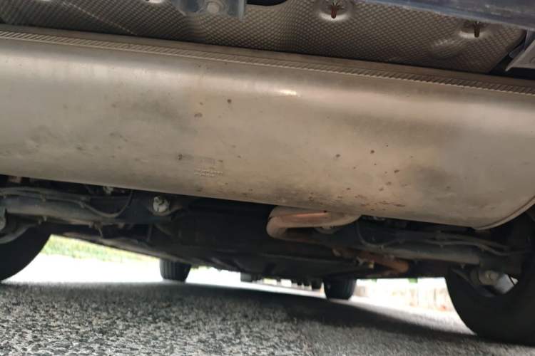 Used Denza D9 2022 DM-i 1040 Prestige Model Chassis Rear