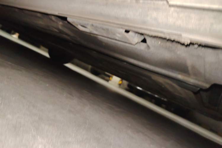 Used Denza D9 2022 DM-i 970 Four-Wheel Drive Prestige Model Chassis Rear Left