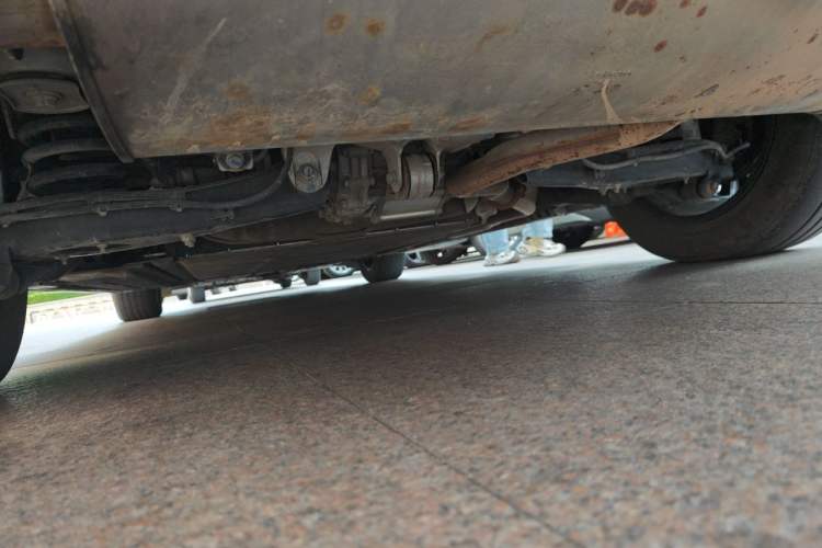Used Denza D9 2022 DM-i 970 Four-Wheel Drive Flagship Model Chassis Rear Left