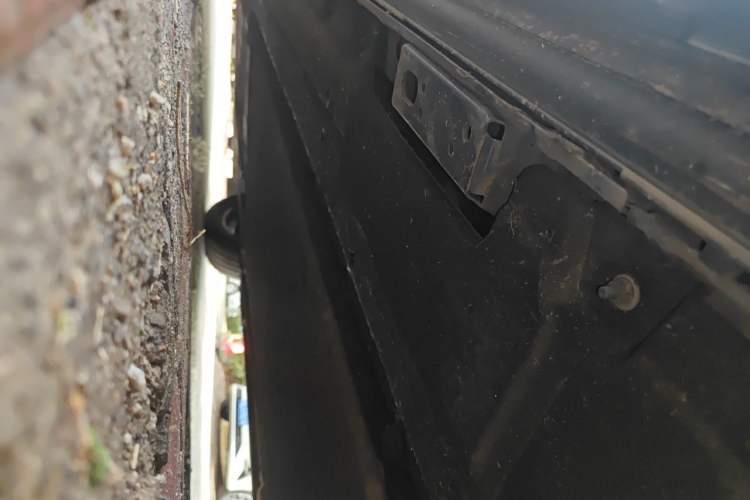 Used Denza D9 2022 DM-i 970 Four-Wheel Drive Flagship Model Chassis Rear Left