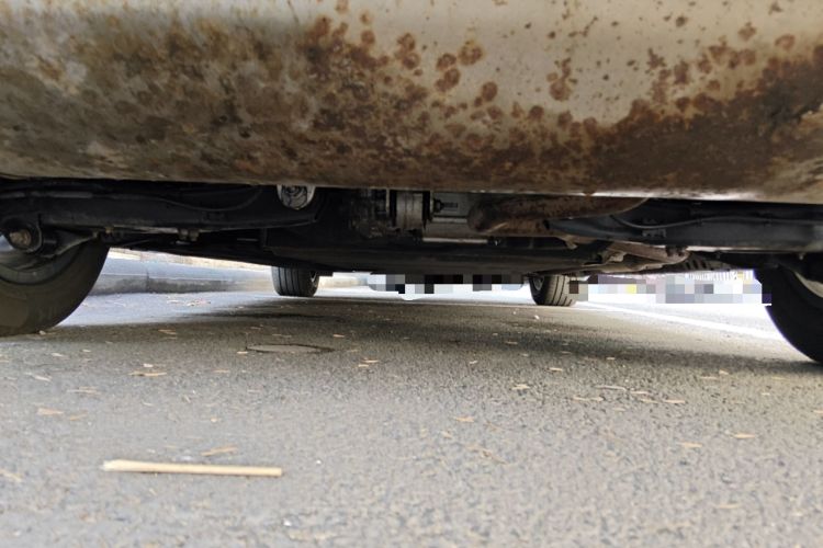 Used Denza D9 2022 DM-i 970 Four-Wheel Drive Flagship Model Chassis Rear