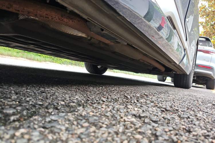 Used Denza D9 2022 DM-i 1040 Prestige Model Chassis Rear Right
