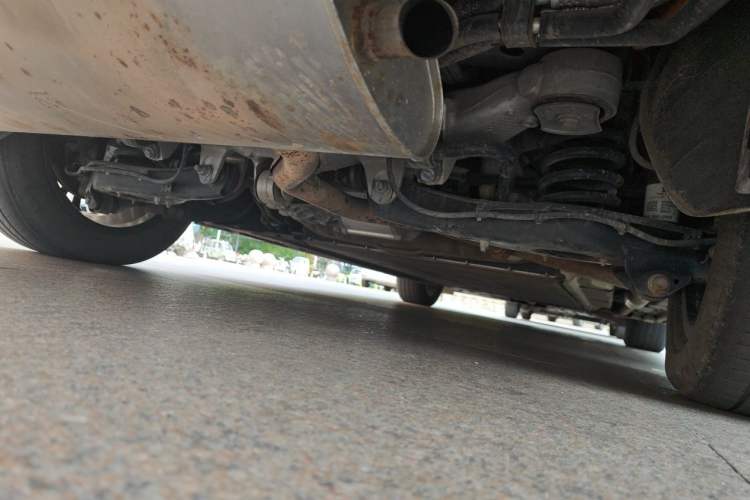 Used Denza D9 2022 DM-i 970 Four-Wheel Drive Flagship Model Chassis Rear Right