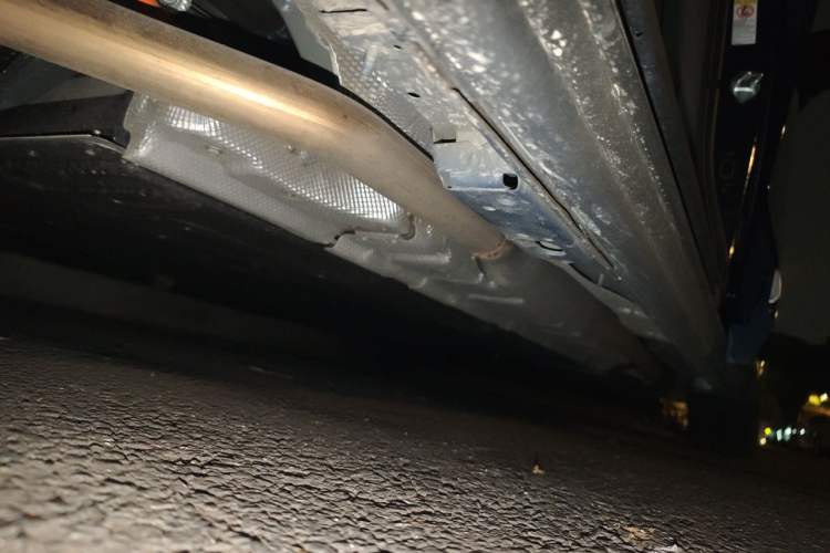 Used Denza D9 2022 DM-i 970 Four-Wheel Drive Prestige Model Chassis Rear Right