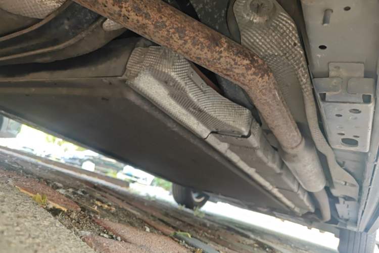 Used Denza D9 2022 DM-i 970 Four-Wheel Drive Flagship Model Chassis Rear Right
