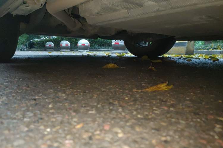Used Denza D9 2022 DM-i 970 Four-Wheel Drive Prestige Model Chassis Rear Right