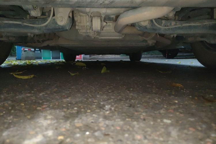 Used Denza D9 2022 DM-i 970 Four-Wheel Drive Prestige Model Chassis Rear