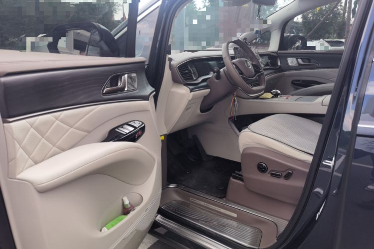 Used Denza D9 2022 DM-i 970 Four-Wheel Drive Prestige Model Driver Seat