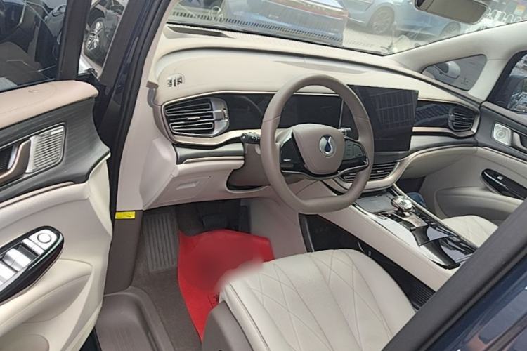 Used Denza D9 2022 DM-i 970 Four-Wheel Drive Flagship Model Driver Seat