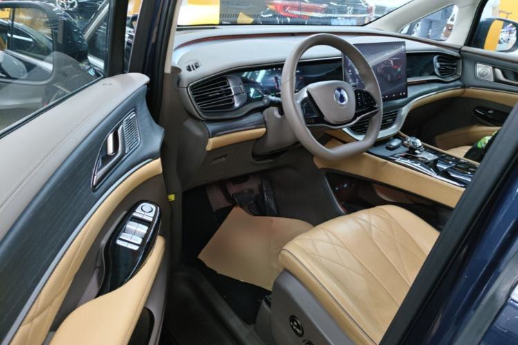Used Denza D9 2022 DM-i 970 Four-Wheel Drive Flagship Model Driver Seat