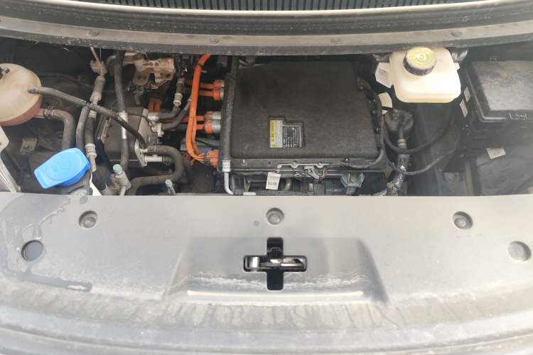 Used Denza D9 2022 EV 620 Prestige Model Engine Bay