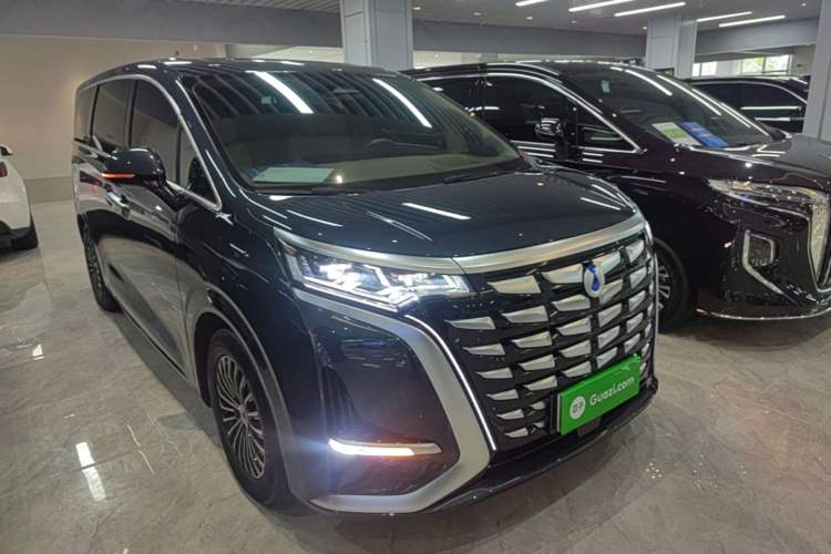 Used Denza D9 2022 DM-i 970 Four-Wheel Drive Flagship Model Exterior 1