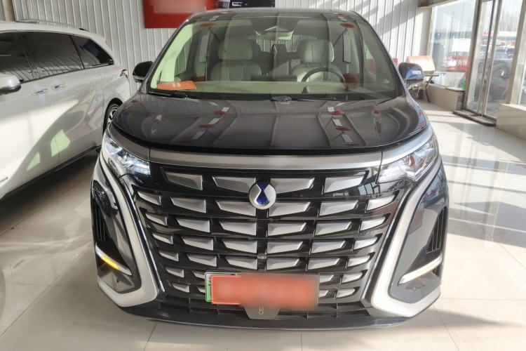 Used Denza D9 2022 DM-i 970 Four-Wheel Drive Flagship Model Exterior 1