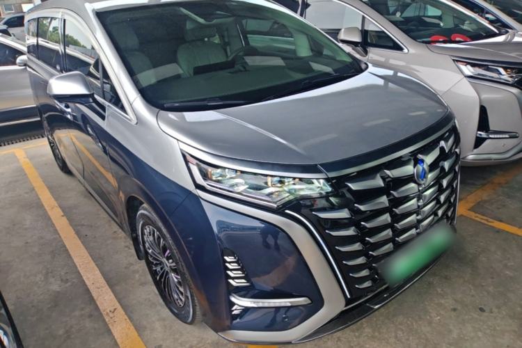 Used Denza D9 2022 DM-i 970 Four-Wheel Drive Prestige Model Exterior 1