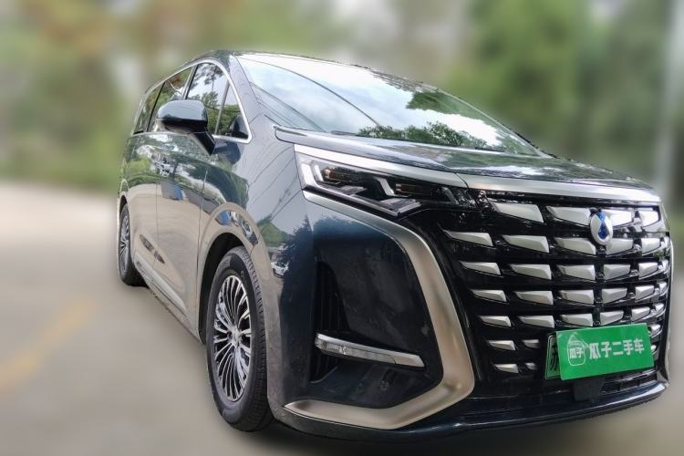 Used Denza D9 2022 DM-i 970 Four-Wheel Drive Flagship Model Exterior 2