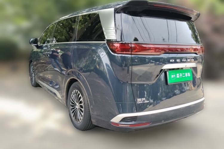 Used Denza D9 2022 DM-i 970 Four-Wheel Drive Flagship Model Exterior 3