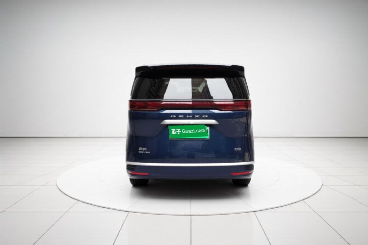 Used Denza D9 2022 DM-i 970 Four-Wheel Drive Prestige Model Exterior 4