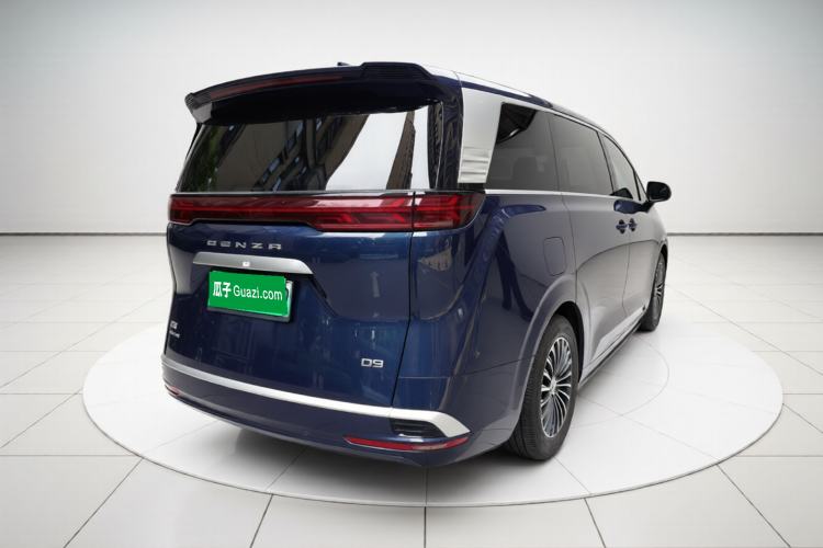 Used Denza D9 2022 DM-i 970 Four-Wheel Drive Prestige Model Exterior 5