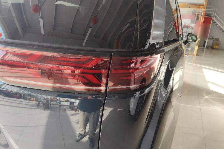 Used Denza D9 2022 DM-i 970 Four-Wheel Drive Flagship Model Exterior 6