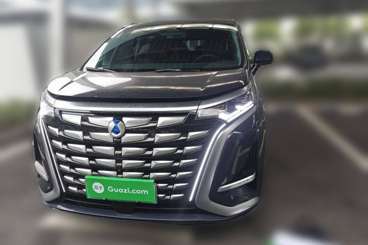 Used Denza D9 2022 DM-i 970 Four-Wheel Drive Flagship Model Front