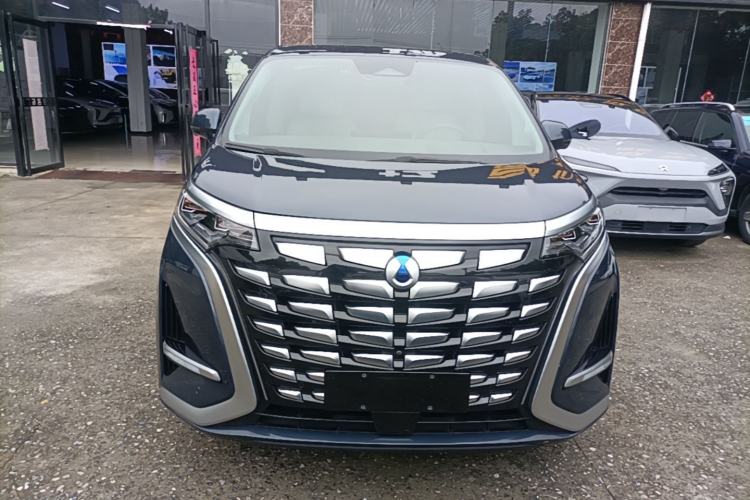 Used Denza D9 2022 DM-i 970 Four-Wheel Drive Flagship Model Front