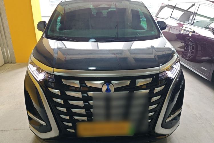 Used Denza D9 2022 DM-i 970 Four-Wheel Drive Prestige Model Front