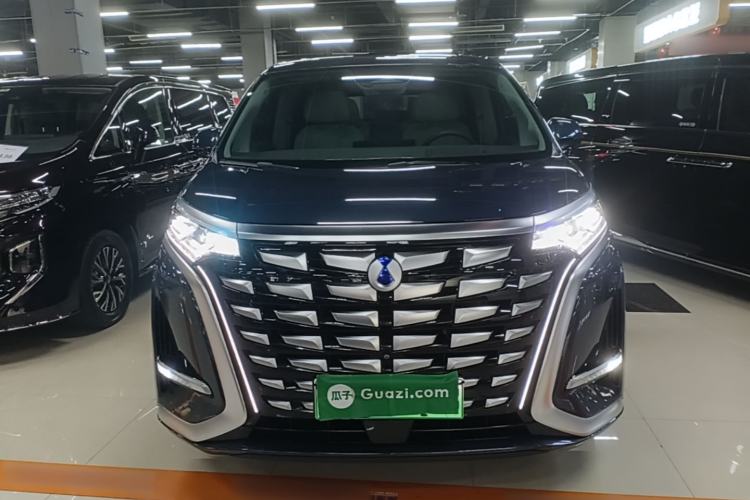 Used Denza D9 2022 DM-i 970 Four-Wheel Drive Flagship Model Front