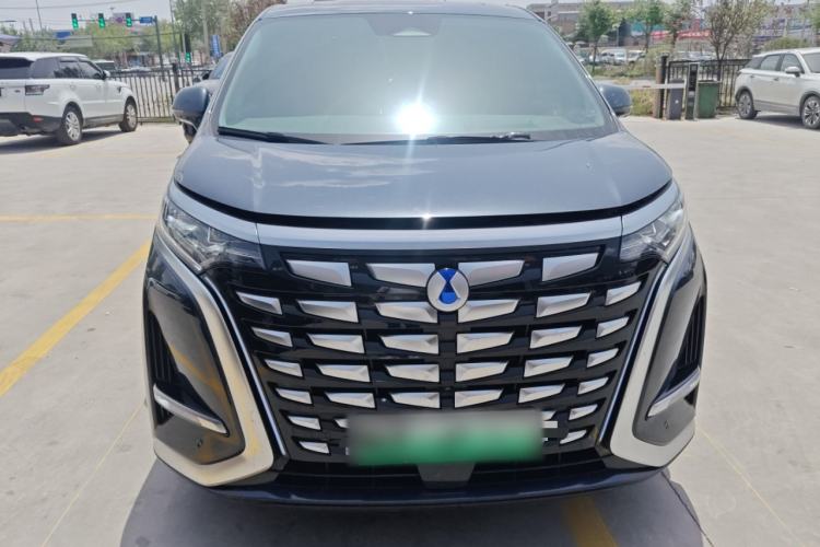 Used Denza D9 2022 DM-i 970 Four-Wheel Drive Prestige Model Front