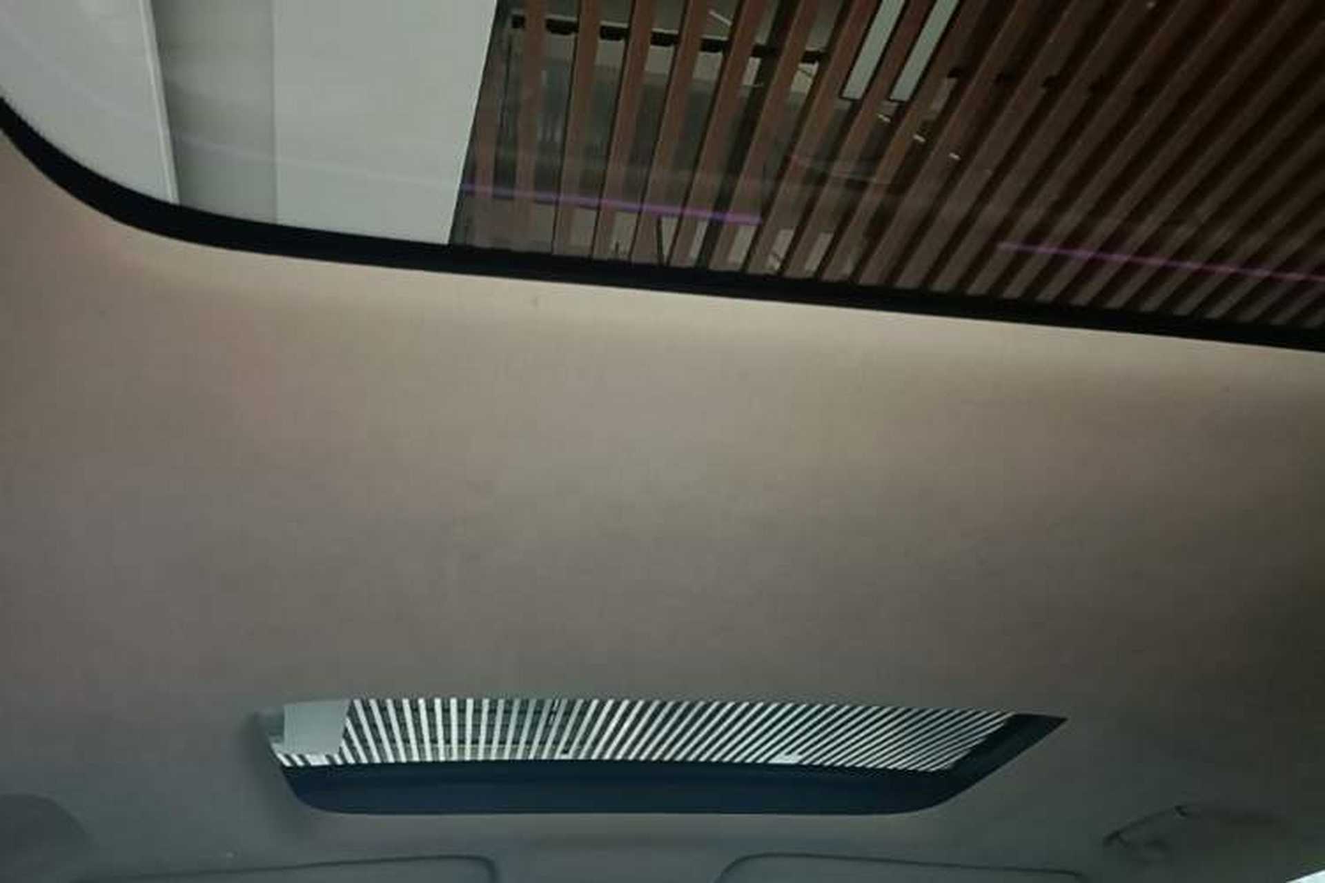 Used Denza D9 2022 DM-i 970 Four-Wheel Drive Flagship Model Headliner