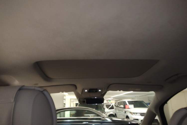 Used Denza D9 2022 DM-i 970 Four-Wheel Drive Flagship Model Headliner