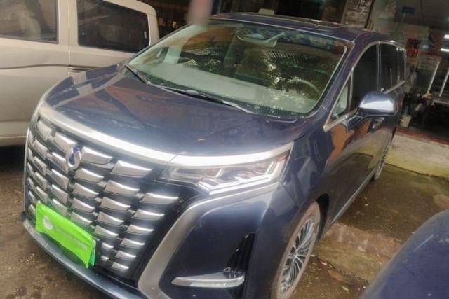 Used Denza D9 2022 DM-i 1040 Prestige Model