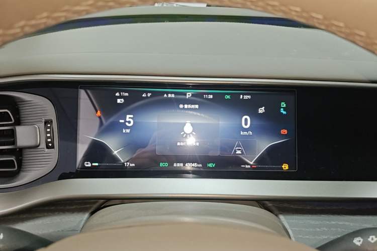 Used Denza D9 2022 DM-i 970 Four-Wheel Drive Flagship Model Instrument Cluster