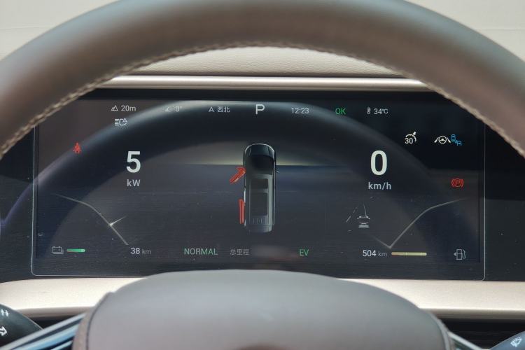 Used Denza D9 2022 DM-i 970 Four-Wheel Drive Prestige Model Interior 5